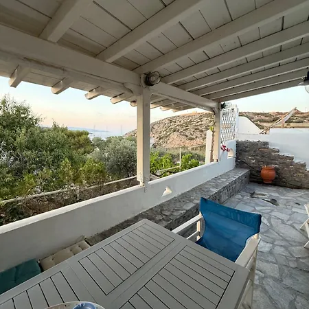 Araζω - Irakleia Landhuis